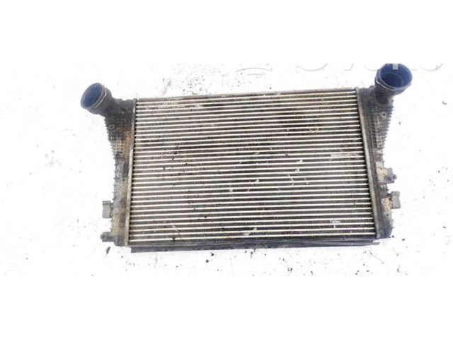 Интеркулер 1K0145803E, 1K0145803E Volkswagen Touran I