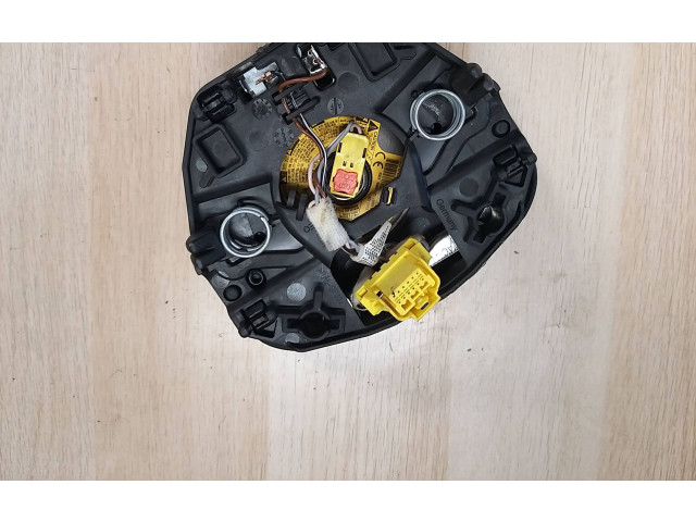 Подушка безопасности водителя 6V0880201 Skoda Fabia Mk3 (NJ)