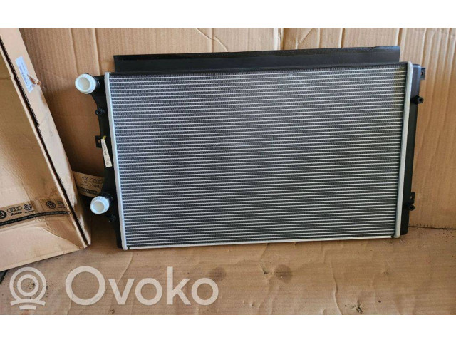 Радиатор охлаждающей жидкости 1K0121251AT Volkswagen Jetta V 2005 - 2010 года