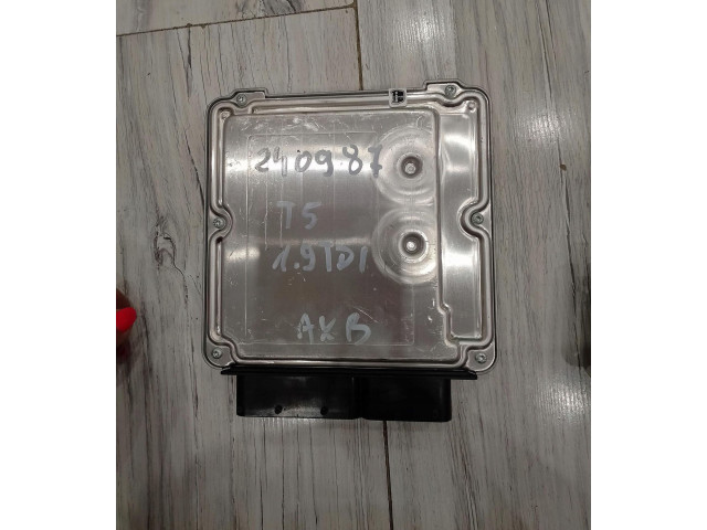 Řídící jednotka 038906016N Volkswagen Multivan T5 2009