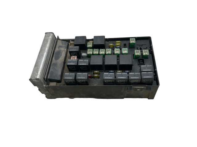 Pojistková skříňka 04869208AM, A0802SD4 Dodge Grand Caravan 2004