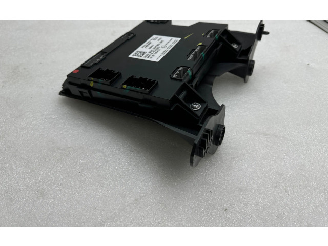 Блок комфорта 101090700G, 70054121 Tesla Model S