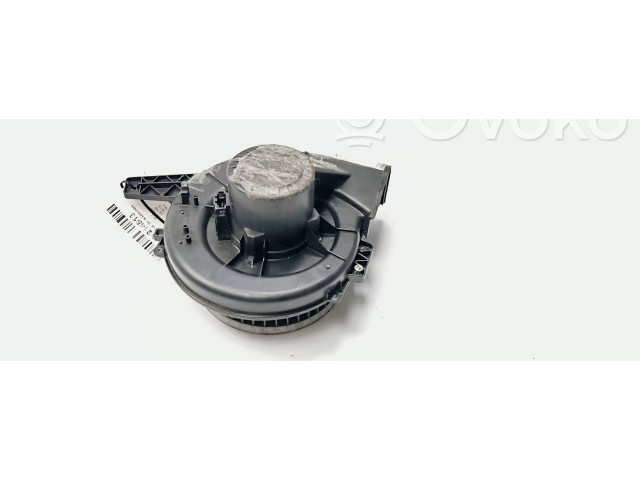 Вентилятор печки 6R1819015 Skoda Rapid (NH)