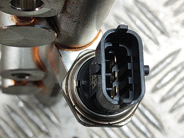 Топливная рампа 3534003HC0, 9062130005   Hyundai Ioniq 1.6 