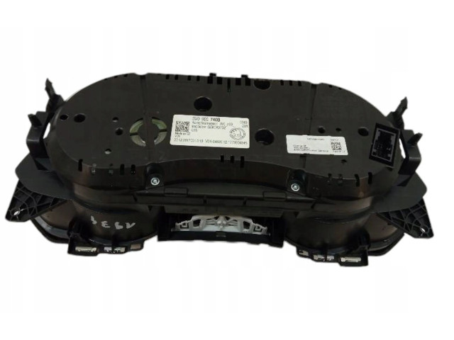 Панель приборов 3V0920740B   Skoda Superb B8 (3V)       