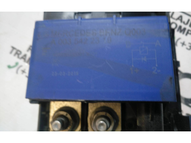   Pojistková skříňka A2465400950   Mercedes-Benz GLA W156 2013