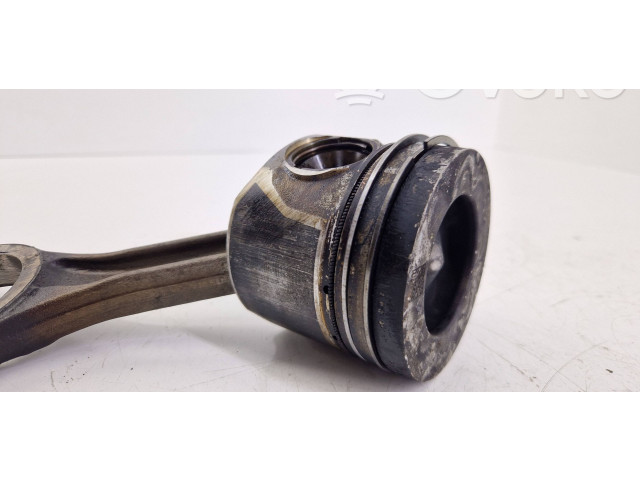 Píst 059CB, DHX   Audi Q7 4M     