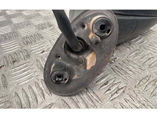 Зеркало электрическое Mitsubishi Carisma 2000 - 2004 года