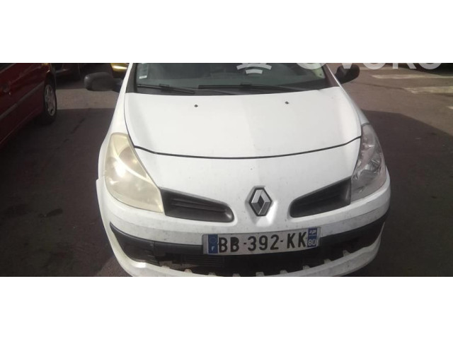 Ручка стеклоочистителей 8201590631 Renault Clio III