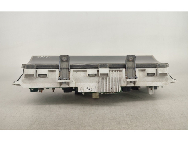 Přístrojová deska Toyota Starlet (P70) III 1984 8301010610