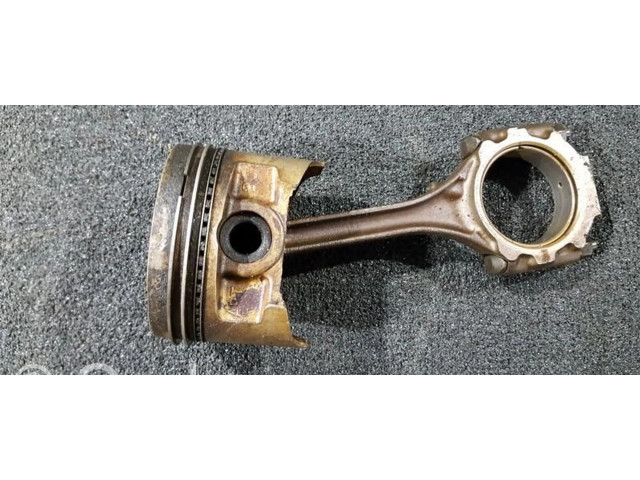 Поршень с шатуном Mitsubishi Galant для бензинового двигателя 2.0