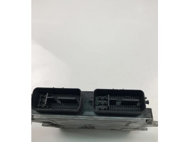 Блок управления двигателем ECU 1860186600 Mitsubishi Colt