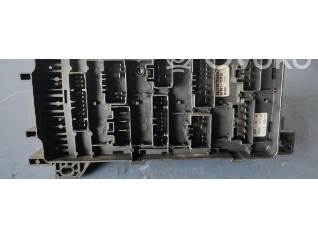 Блок предохранителей 911613E010 KIA Sorento