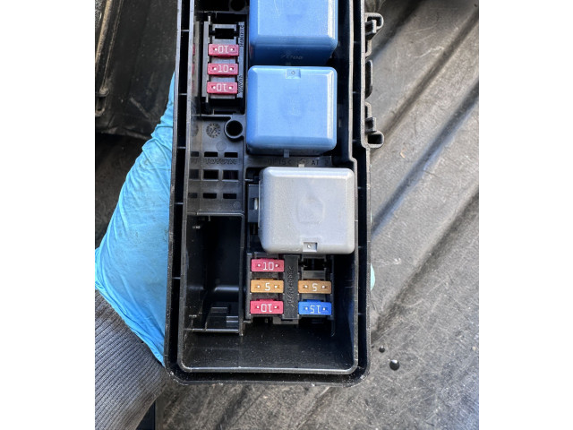 Ящик предохранителей (комплект) 8264448020, 63586093 Lexus RX 450H