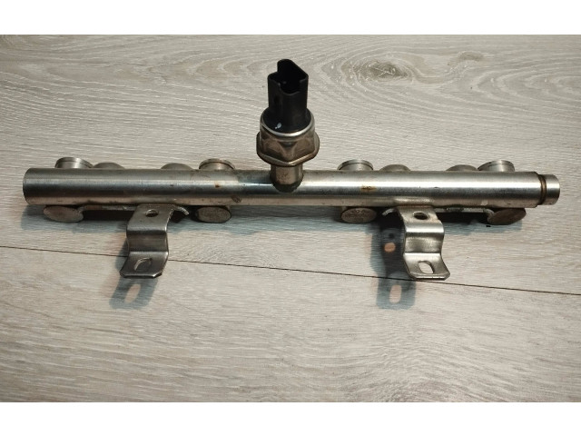 Vstřikovací lišta 7568051, 8C03 Peugeot 3008 I Thp