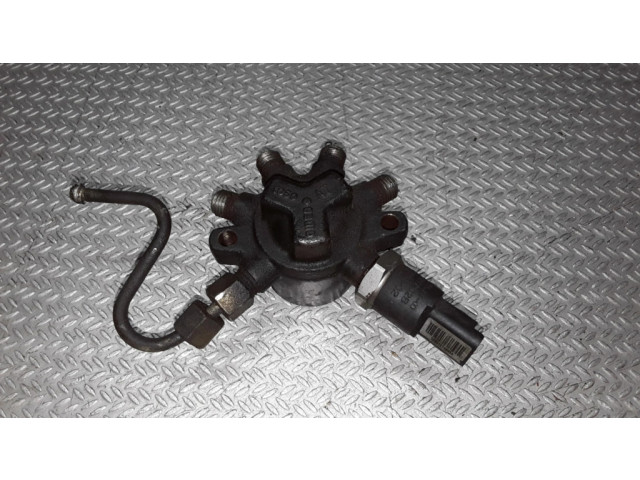 Магистральная трубка топлива