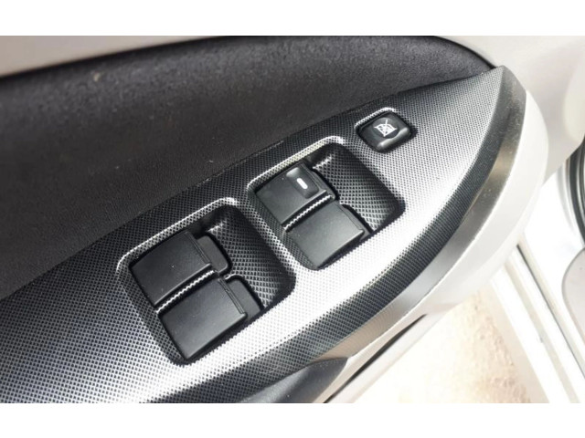 Панель приборов 8100A197, 8100A197 Mitsubishi Grandis