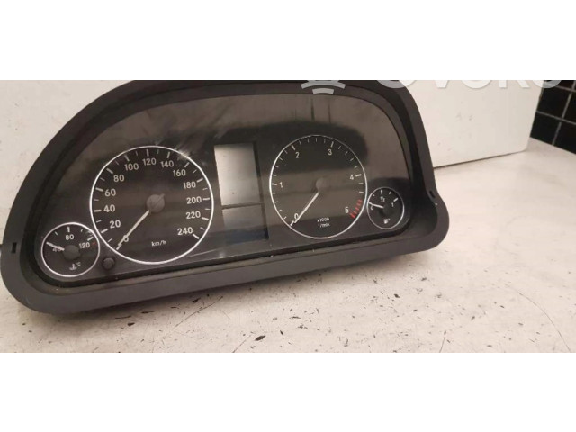 Панель приборов 1031098101   Mercedes-Benz A W169       