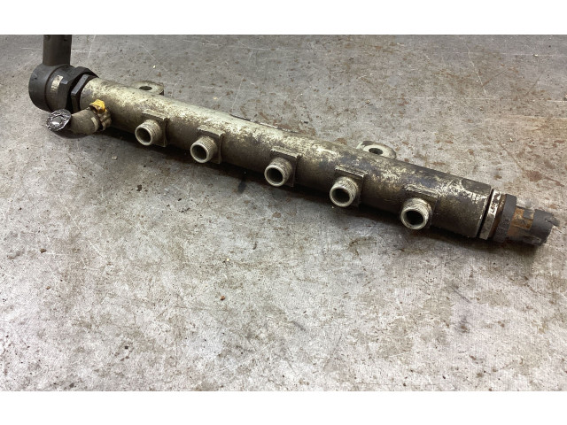 Vstřikovací lišta 55200266, 022931L2 Opel Zafira B