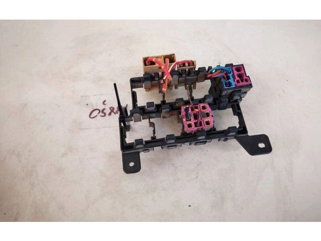  Pojistková skříňka 7h0937503, 7H0937503   Volkswagen Transporter - Caravelle T5 2006