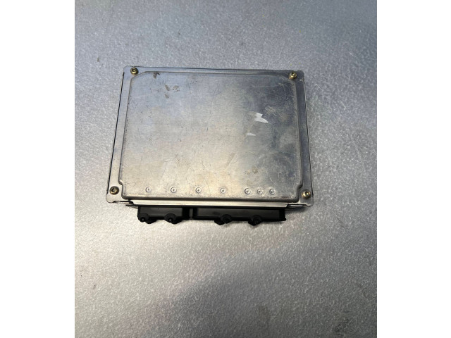 Блок управления двигателя    Audi A6 S6 C5 4B