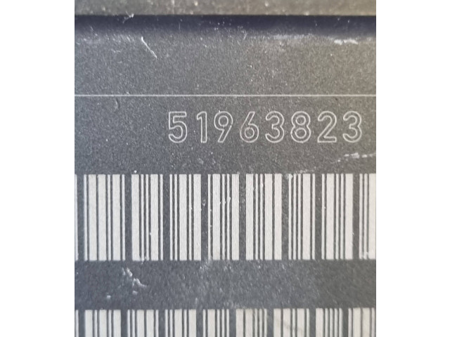 Блок подушек безопасности 51963823   Fiat Punto Evo