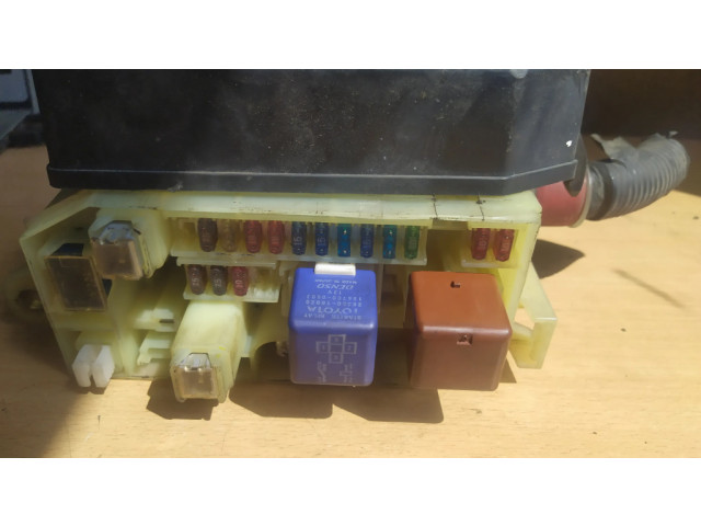 Pojistková skříňka Toyota MR2 (W30) III 2003