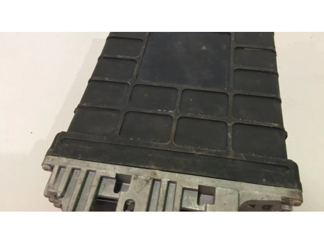 Řídící jednotka 039906024, 5WP4144 Audi 80 90 S2 B4 1994