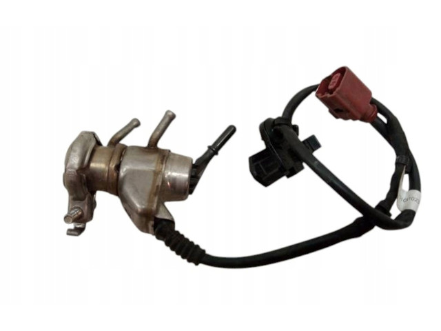 Форсунка 05L131113Q Skoda Karoq