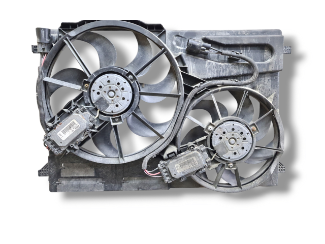 Вентилятор радиатора     30792924, 3135104003    Volvo V70 