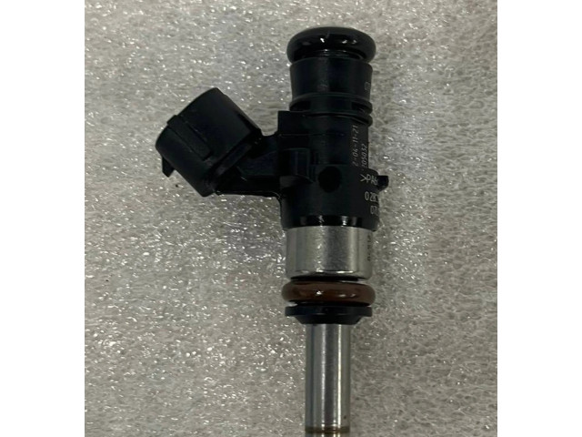 Vstřikovač 07L133551E Audi R8 4S