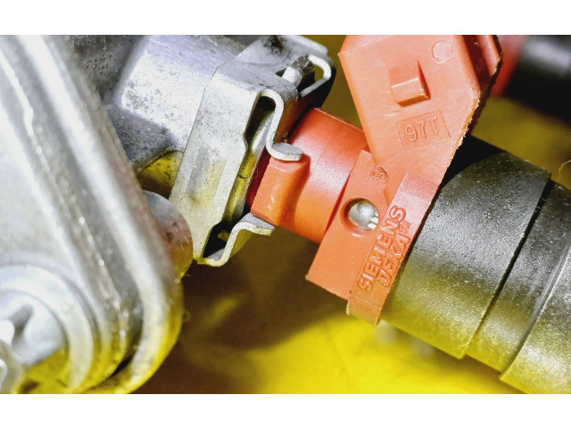 Топливная рампа R1110781045, 0000788523   Mercedes-Benz E W210  