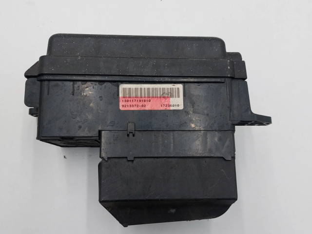 Блок предохранителей  9213372   Mini One - Cooper Coupe R56    