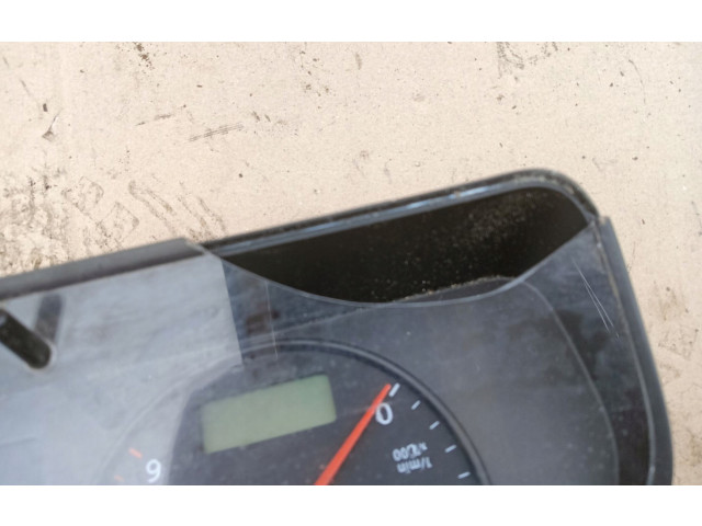 Přístrojová deska Volkswagen Transporter - Caravelle T5 2007 T525JYUTRH00