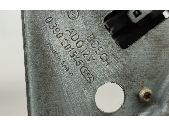 Моторчик заднего дворника 0390201545    Peugeot 306