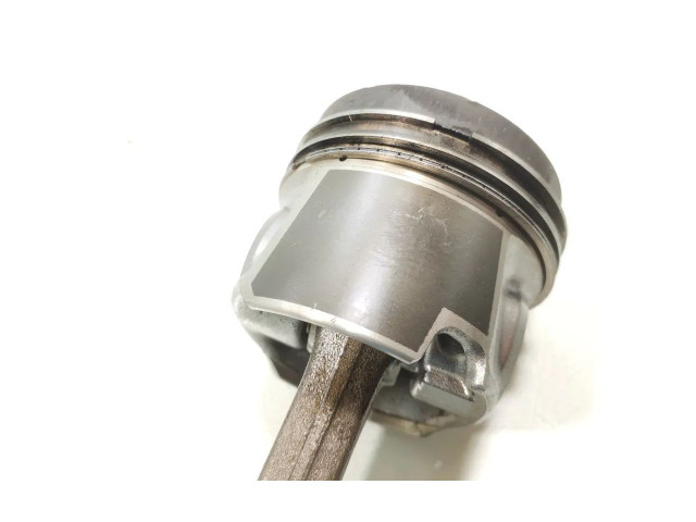 Поршень с шатуном Volkswagen Golf VII