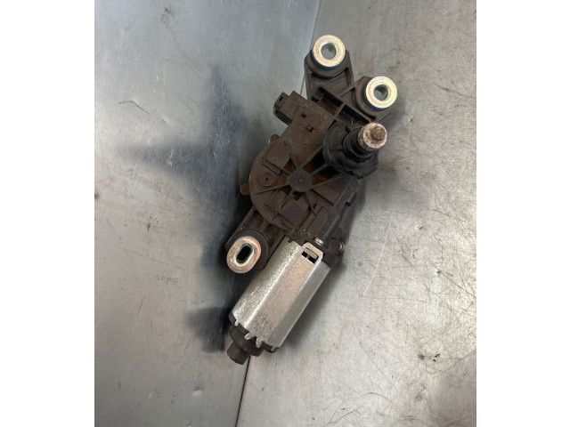 Моторчик заднего дворника W000023200, 31290787    Volvo V70