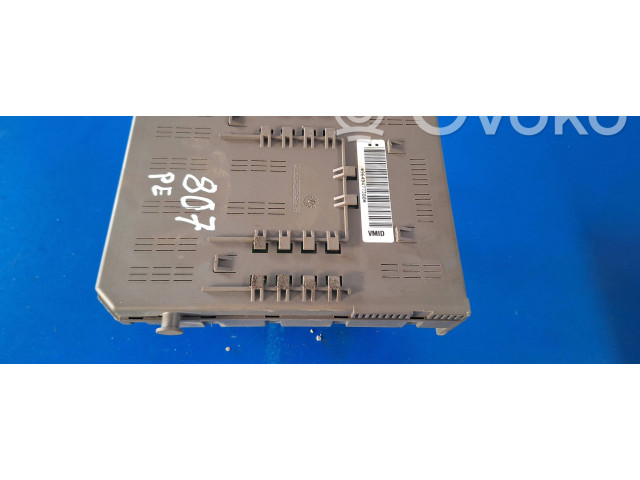 Блок предохранителей 9649477380   Citroen C8    