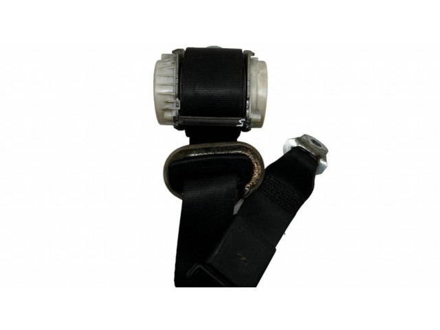 Задний ремень безопасности