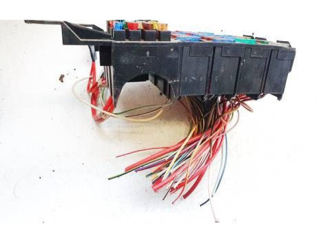 Pojistková skříňka 2085450040, 2085450040 Mercedes-Benz C W202 2000