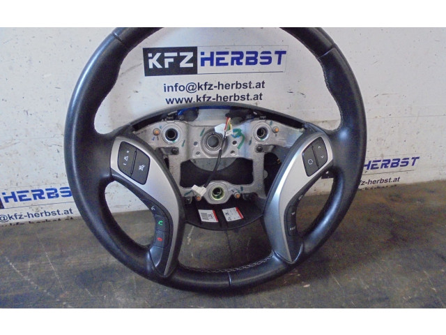 Volant Hyundai i30 2013 56110A6671