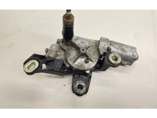 Моторчик заднего дворника 1T0955711C    Volkswagen Touran I