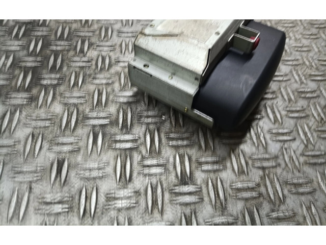 Дисплей       Volvo XC90