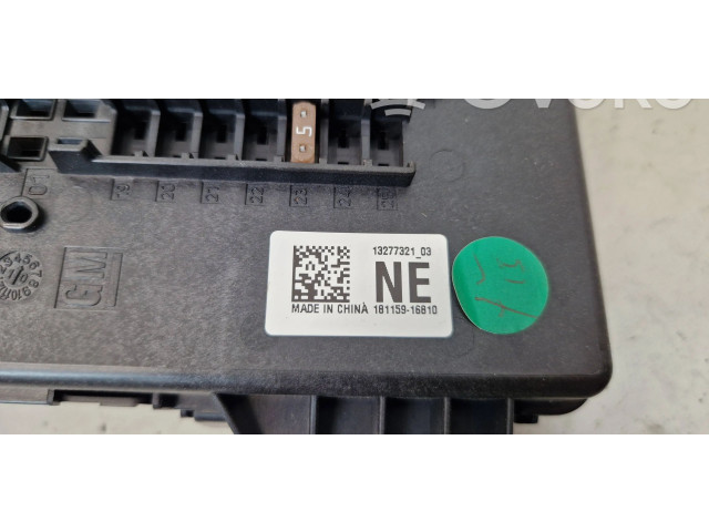 Блок предохранителей 13277321   Saab 9-5    