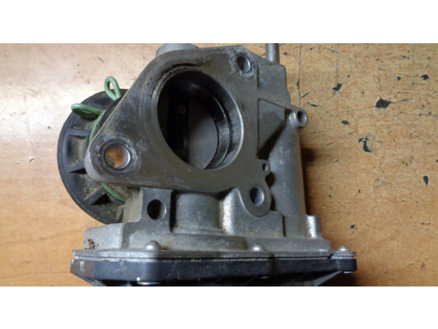 Дроссельная заслонка