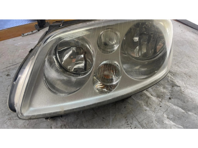 Передняя фара