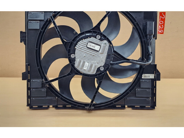 Вентилятор радиатора         BMW i8 