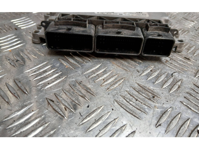 Řídící jednotka 0281032228 Nissan Note (E12) 2015