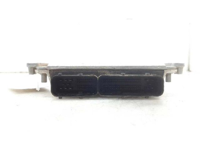 Блок управления двигателя 0281011062 Jeep Cherokee III KJ