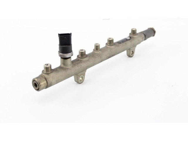 Топливная рампа 445214024 Mitsubishi Carisma для двигателя F9Q1